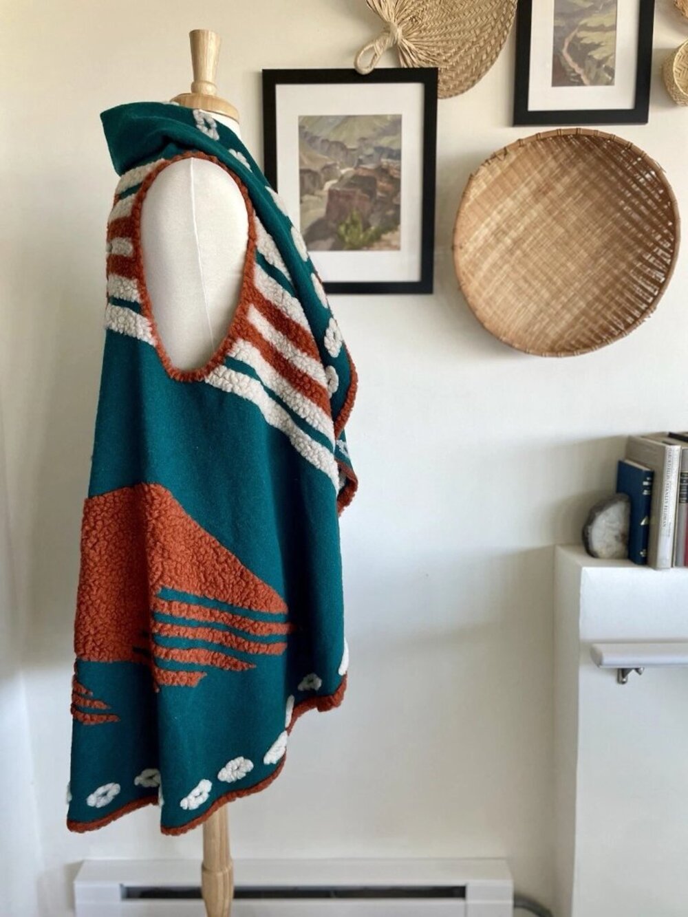 Ryan Michael Western Thunderbird Shawl Vest Poncho Wool Santa Fe Teal One Size - Picture 4 of 7